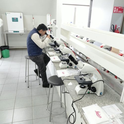 Seguimos fortaleciendo la formación científica con tecnología de vanguardia