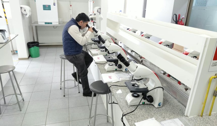 Seguimos fortaleciendo la formación científica con tecnología de vanguardia